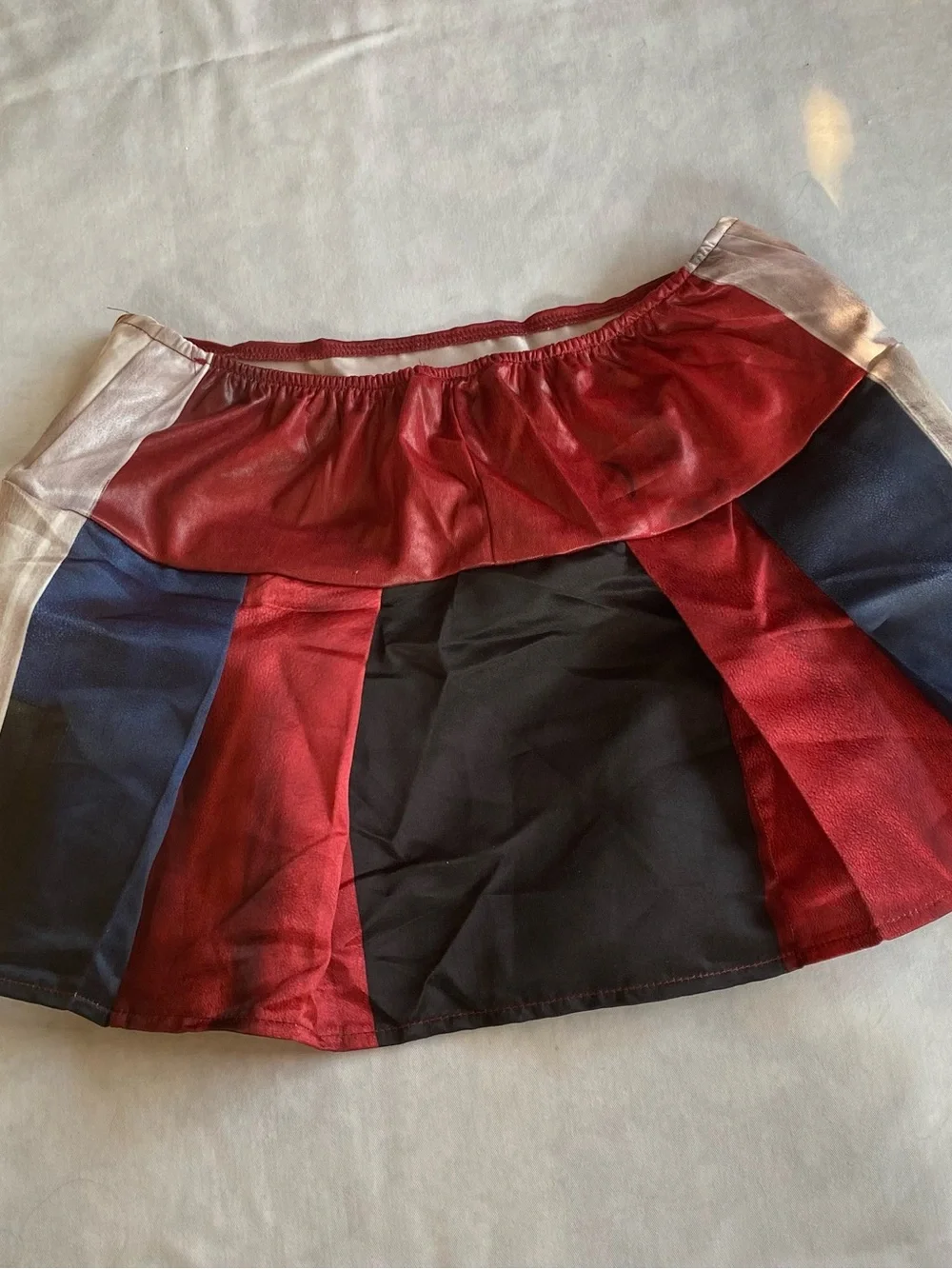 NWOT Halloween Disney Descendants Evie Skirt Size Kids Medium 7-8